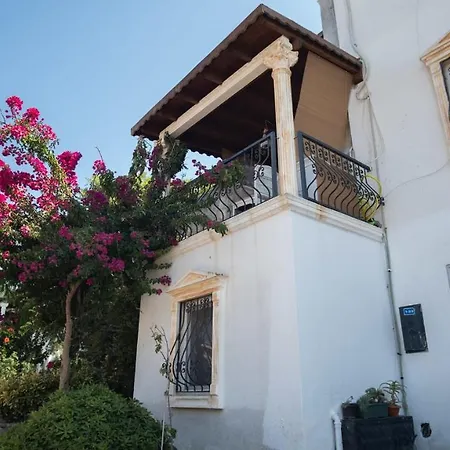 Charming House With Amazing Sea View In Gumusluk, Bodrum Vila Gumusluk