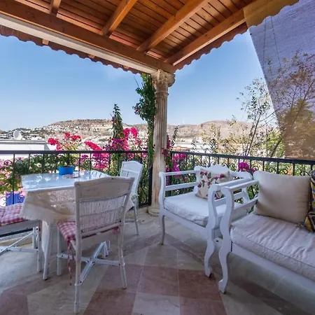Villa Charming House With Amazing Sea View In Gumusluk, Bodrum Gümüşlük